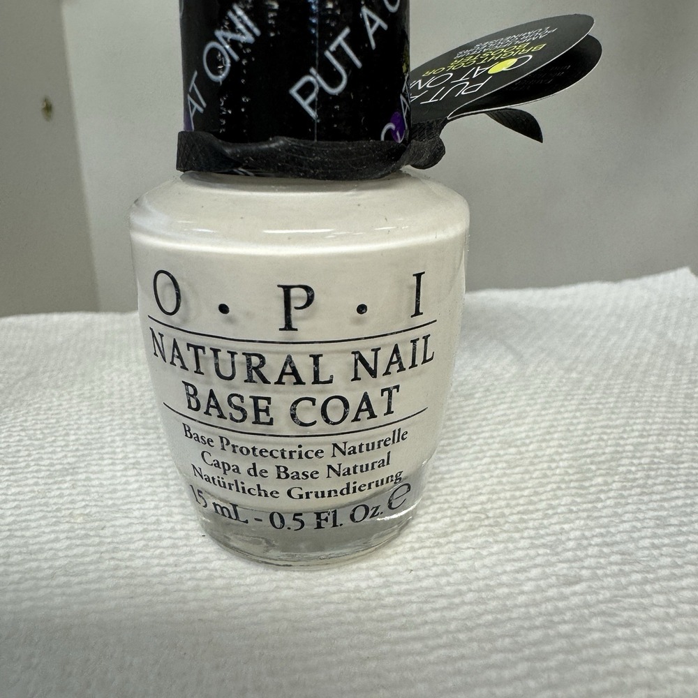 O.P.I Opi Natural Nail Base Coat Nail Polish Put A Coat On! 0.5 oz NT N01
